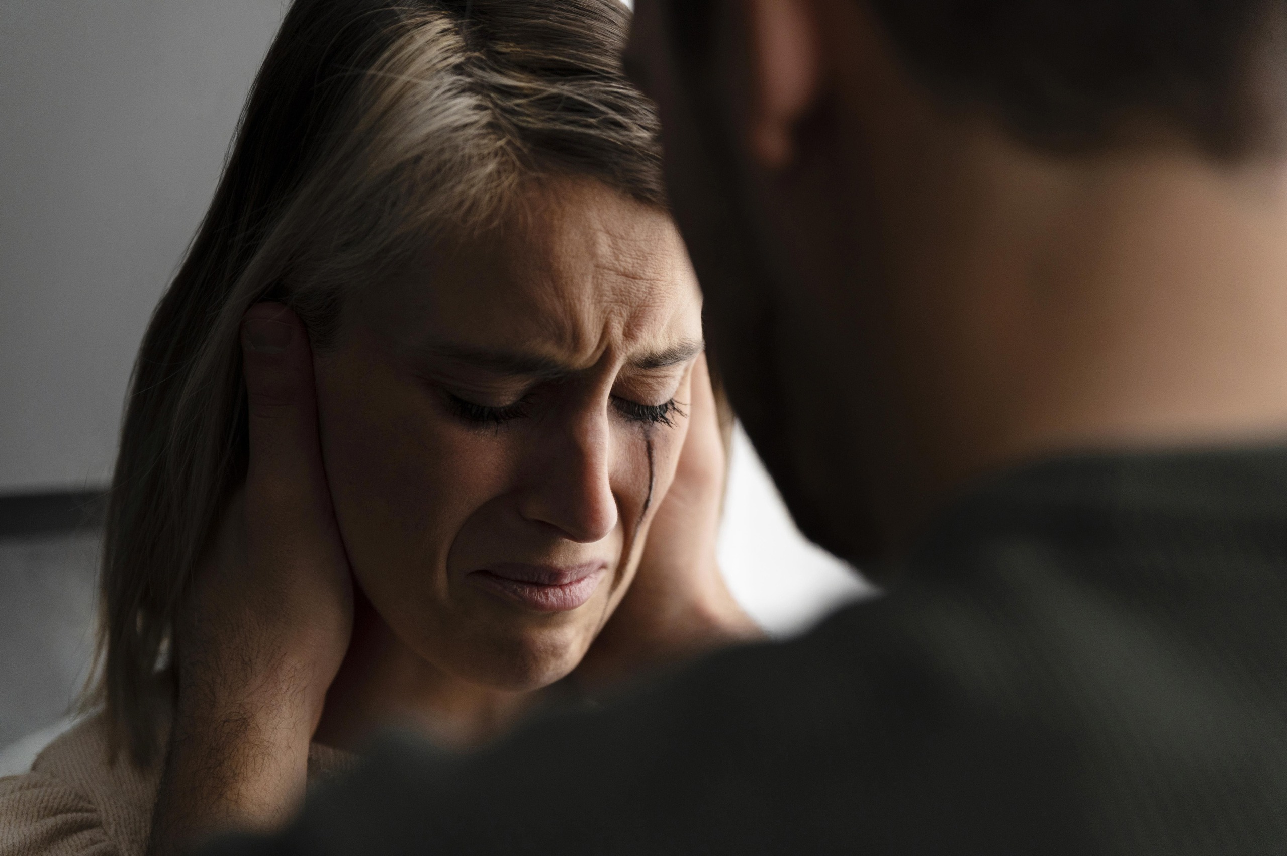 Por Que Eu Sempre Atraio o Tipo Errado de Pessoa? A Causa Oculta dos Seus Padrões de Relacionamento